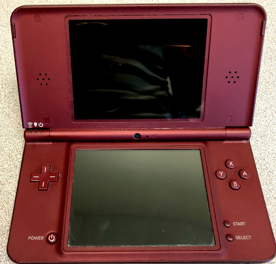 Clamshell case of Nintendo DSI with touch screen
